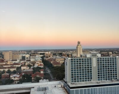 UT Austin-4 bed, 4 bathroom Luxurious Apartment