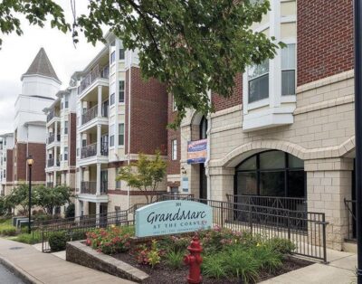 UVA-1BED/1BATH in Fully Furnished Apartment @Grandmarc at the Corner